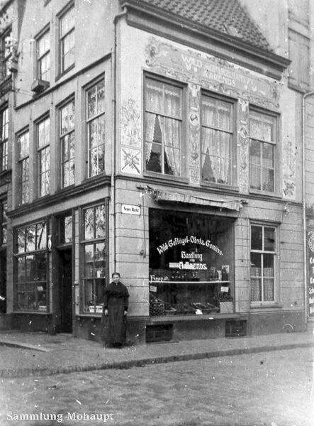 Datei:NeuerMarkt37 Mo.jpg