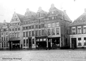 NeuerMarkt12-15 Mo.jpg