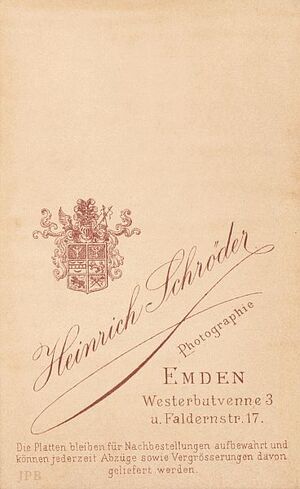 Revers-schröder1 JPB.jpg