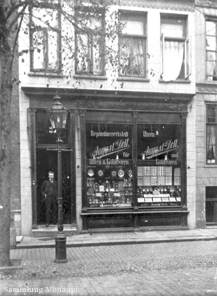 Datei:NeuerMarkt35 Mo.jpg